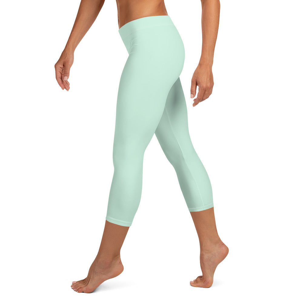 Dewdrop Dream FLAKOUT Sport Women's Capri Leggings - FLAKOUT